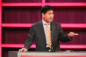 再现奇葩言论，北大博士：战士冒着枪林弹雨只是为了虚荣图片