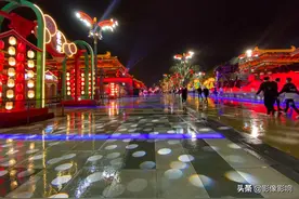 西安一场雷阵雨后 我拿着手机去了大唐不夜城图片