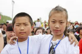 宝爸姓李，宝妈姓周，给龙凤胎起名那叫一个绝，众人：太有才了图片