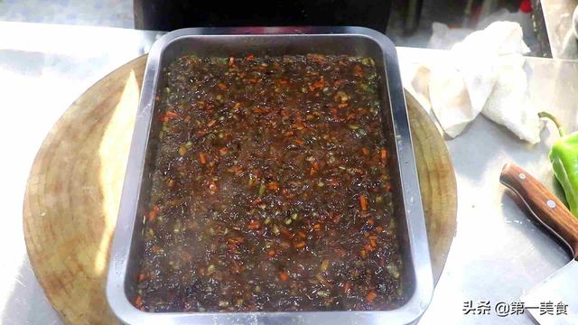 厨师长教你做一道传统小吃蒸焖子，不用油炸，省时省力，好吃入味