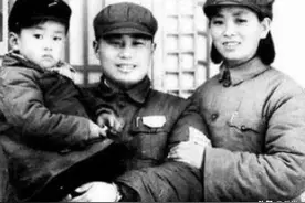 王近山麾下“三剑客”，两人升上将，仅一人止步，棱角太多？图片