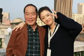 “金牌配角”白志迪：曾在颐和园卖汽水，与初恋妻子恩爱到老图片
