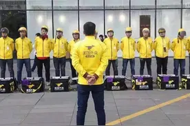 外卖小哥与美团到底是什么关系？图片