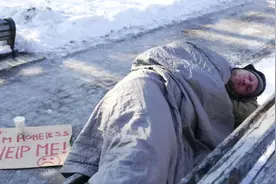 新西兰流浪汉冒充回国者免费吃住五星级酒店，隔离结束时才被发现图片