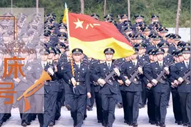 【起床号】10月16日，早安！歌曲《在灿烂阳光下》图片