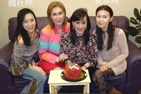62岁“黄蓉”近照曝光，退影经商至今未婚，曾被曝恋小19岁富二代图片