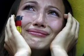 美国美女来中国，上街不到一个钟就被吓到了：谁说中国很安全的？图片