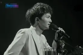 没有热搜，张杰这一次线上演唱会，暴露了真实人气图片