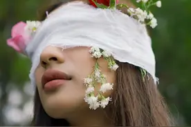 前妻悔恨归来，前夫忍痛接受，婚姻里有一种坚持是为了生活图片