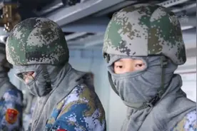 国际范儿！海军战士蒙面作战，突破材料技术，终于有了防闪爆头罩图片