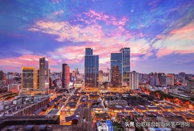 户口，社保都在成都，公司不在成都，可以在成都第一梯队买房吗？