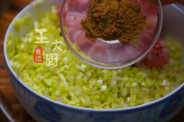 蒜黄猪肉馅饺子怎么做才好吃？详细步骤教你做
