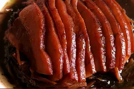 扣肉好吃有技巧，大厨分享绝招，扣肉美味不油腻，网友：看着就馋图片