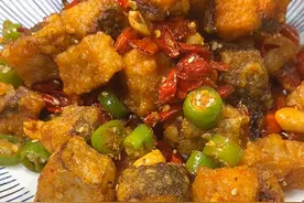 麻辣鱼块，这样做，外酥里嫩，骨头都可以直接嚼碎了吃！图片