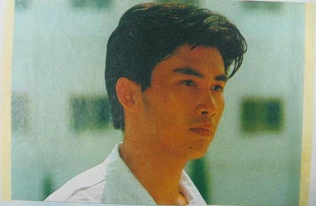 柳云龙为什么总用李小冉（演戏30年）