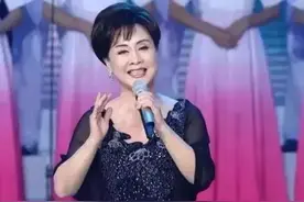 百年耀中华丨李谷一、廖昌永同唱《松花江上》图片