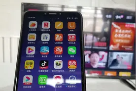 原来手机投屏到电视这么简单，不需要第三方工具，快来看看图片