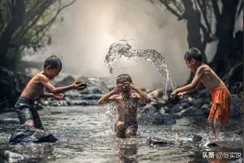 “手指短而粗，必定忙碌命”！这句话讲得有无道理，值得深思图片