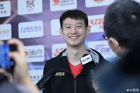 国乒再无大雨滂沱！周雨乒超夺冠后离队，小胖樊振东告别最好兄弟图片