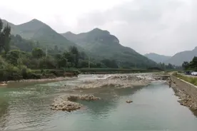 山东潍坊青州庙子镇，有个岸青村，还藏着个大峡谷，你不一定去过图片