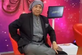 她是费玉清亲姐，出家后穿金戴银，欠债千万，今再上综艺又被批图片