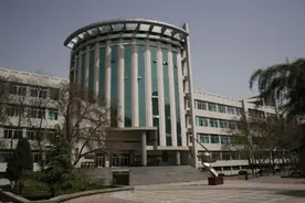 甘肃兰州威名远扬的四大高中，全西北顶级水准，大兰州厉害啦图片