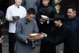 德云社总队长栾云平，被戏称为栾怼怼的他，凭什么让郭德纲偏爱图片