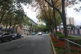 乌鲁木齐加速复工复产进程，熟悉的乌鲁木齐快要回来了。图片