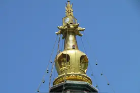 克东二克山著名的楞严寺佛塔图片