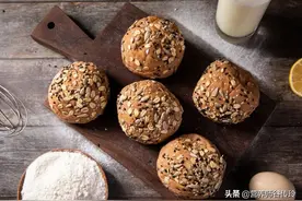 100%纯黑麦面包又硬又酸，能不能在家自己做？图片