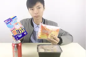 挑战！小哥用暖宝宝加热便当，退烧贴冰镇可乐，能成功么？视频封面