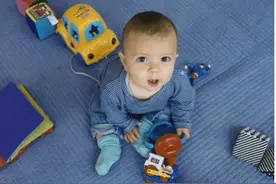 “颜色”暗示孩子性格，若你家娃喜欢这种颜色，说明聪明又善交际图片