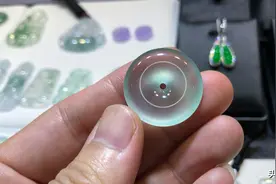 逛翡翠淘美玉：四会早市里冰种玻璃种翡翠，遍地是财宝「0008期」图片