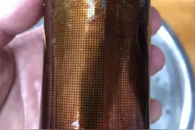 把爷爷的杯子洗干净了，结果他很生气，怎么办？图片