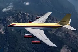 它是我国引进的首款波音客机，也是首架获得广泛成功的商用飞机图片