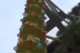 重庆4500度悬崖旋转楼梯在哪儿高度多少，重庆奇怪的地标还有什么图片