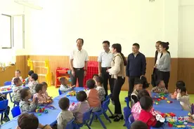 徐景义调研城区新建学校并看望慰问“教育世家”和优秀教师代表图片