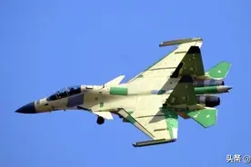 清醒点，现阶段的J15还真打不过F/A-18E超级大黄蜂图片