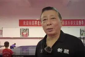 74岁“乒乓老将”杨国祥：带孩子们“乒”出精彩人生图片