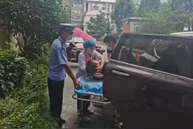 “快！有人突发心梗”——慈利交警打开警灯，拉响警笛图片