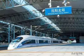 我国首列全卧铺列车，全程727公里不设停站点，乘客一觉睡到终点图片