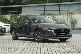 预算13万多，丰田雷凌、马自达3 昂克赛拉，选哪个更合适呢？图片
