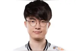 JackeyLove和Faker竟然有近似同样的职业生涯轨迹图片