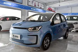 老年代步车”平替“品，买菜送娃好选择，实拍思皓E10X图片