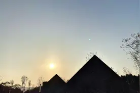 武汉又一废弃公园走红，到处是欧洲古堡，风景优美不收门票图片