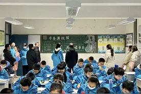 西安市第二十三中学“名校+”教育联合体开展“最美教室”评比活动图片