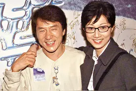 1999年，吴绮莉挺6个月大孕肚逼宫成龙，却被林凤娇一句话击溃图片