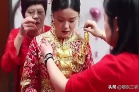 俗话“娘送女，穷到底，姐送妹，穷三辈”是真的吗，有何意思呢？图片