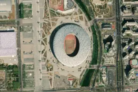 卫星航拍中国十大体育场馆，“鸟巢”当之无愧第一，但不是最贵的图片