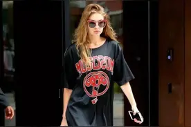 个子矮没关系，试试今年流行的显高新穿法，一不小心凹成时髦精图片